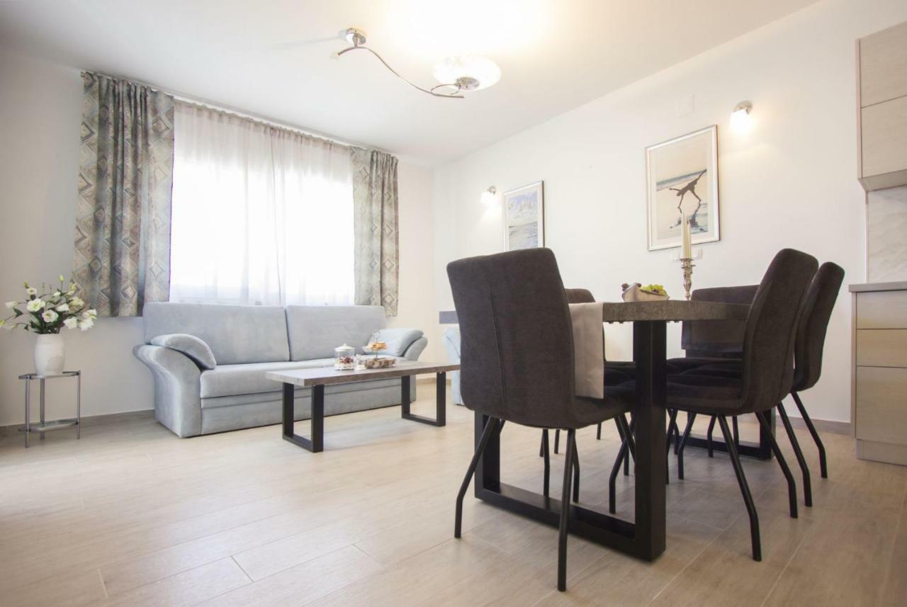 Paradise Lux Lejlighed Trogir Eksteriør billede